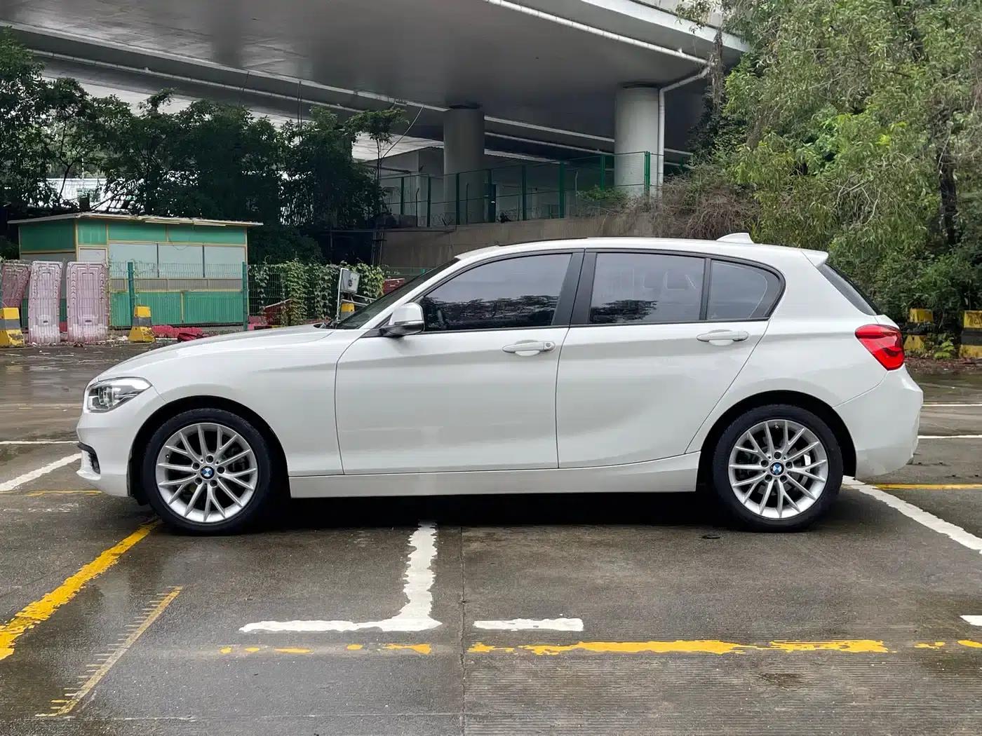 2015 BMW 1 Series Imported Model 120i Leading Edition — миниатюра 8