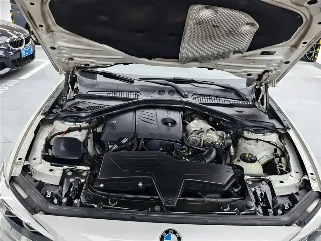 2015 BMW 1 Series Imported Model 120i Leading Edition — миниатюра 18