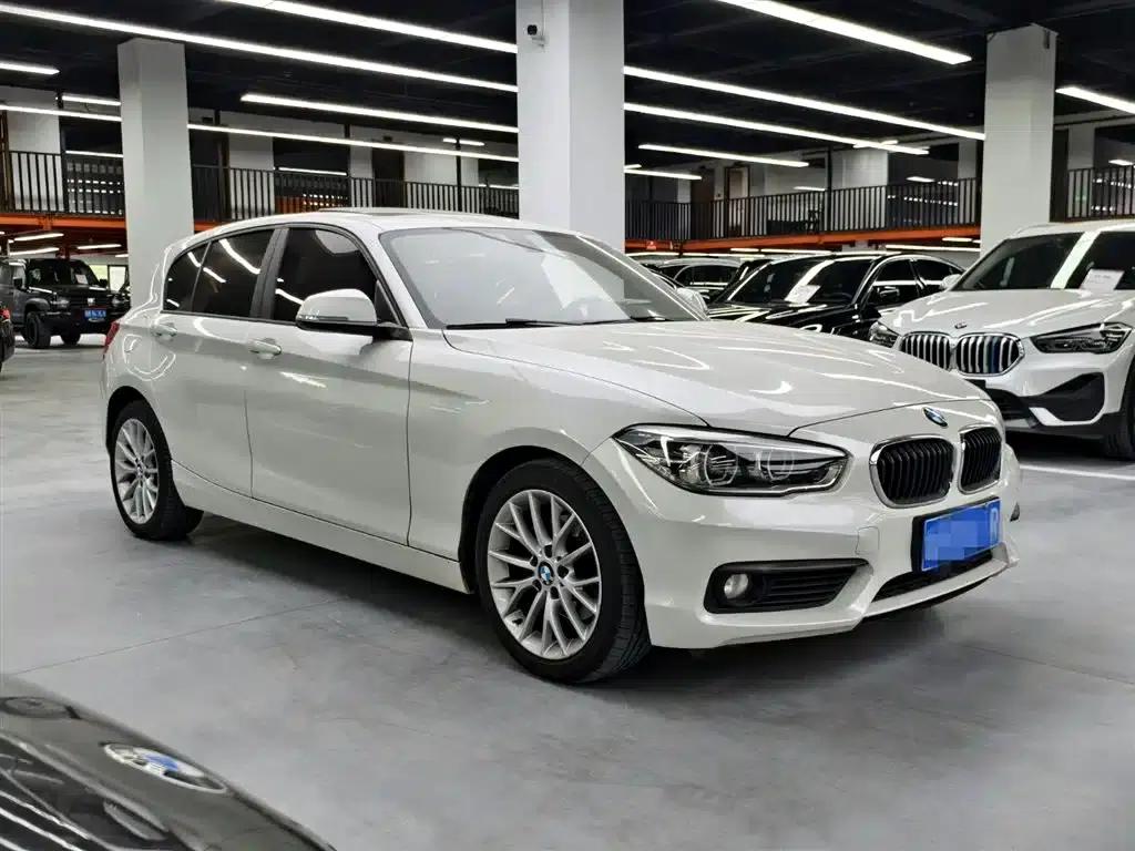 2015 BMW 1 Series Imported Model 120i Leading Edition — миниатюра 3