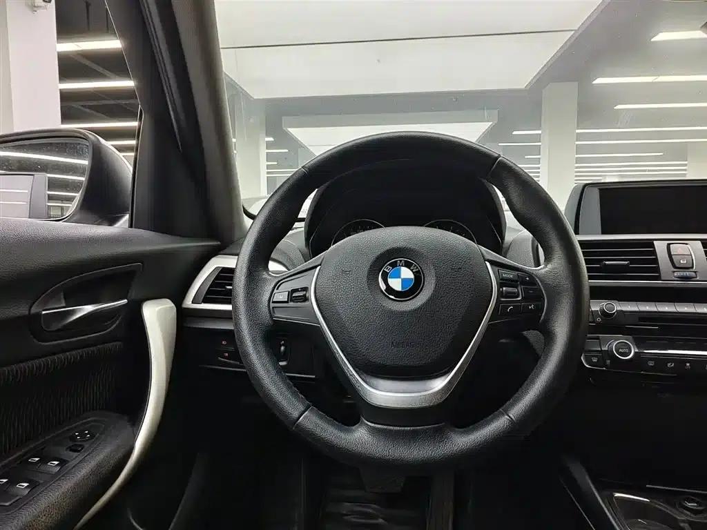 2015 BMW 1 Series Imported Model 120i Leading Edition — миниатюра 8