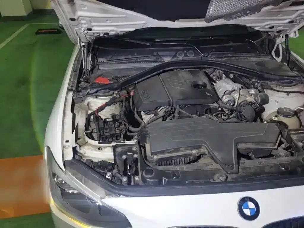 2013 BMW 1 Series (Imported) Facelift 116i Leading Edition — миниатюра 23