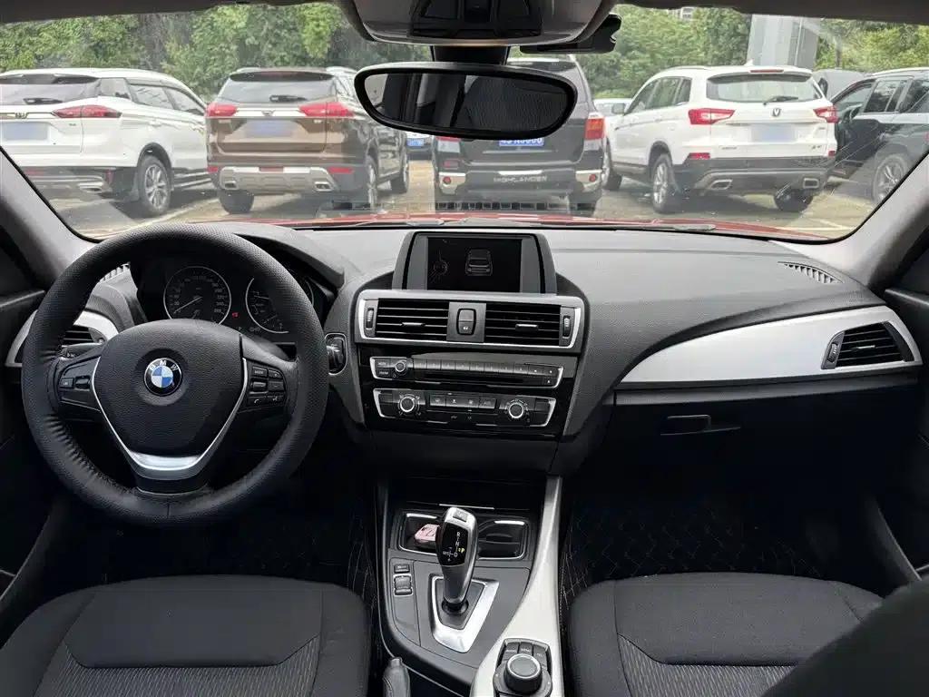 2015 BMW 1 Series Imported Model 118i Leading Edition — миниатюра 10