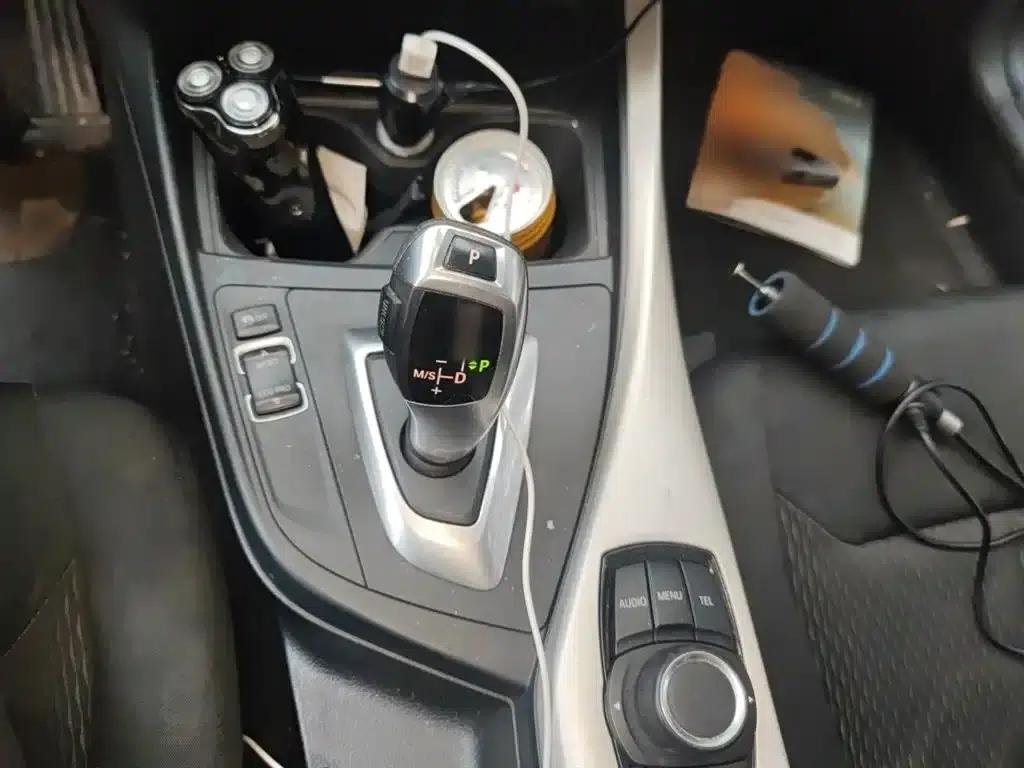 2013 BMW 1 Series (Imported) Facelift 116i Leading Edition — миниатюра 7