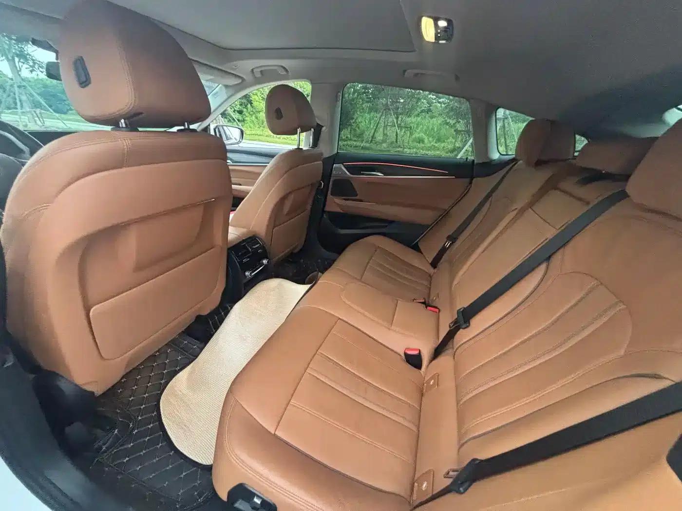 BMW 6 Series GT 2020 630i Luxury Design Package — миниатюра 9