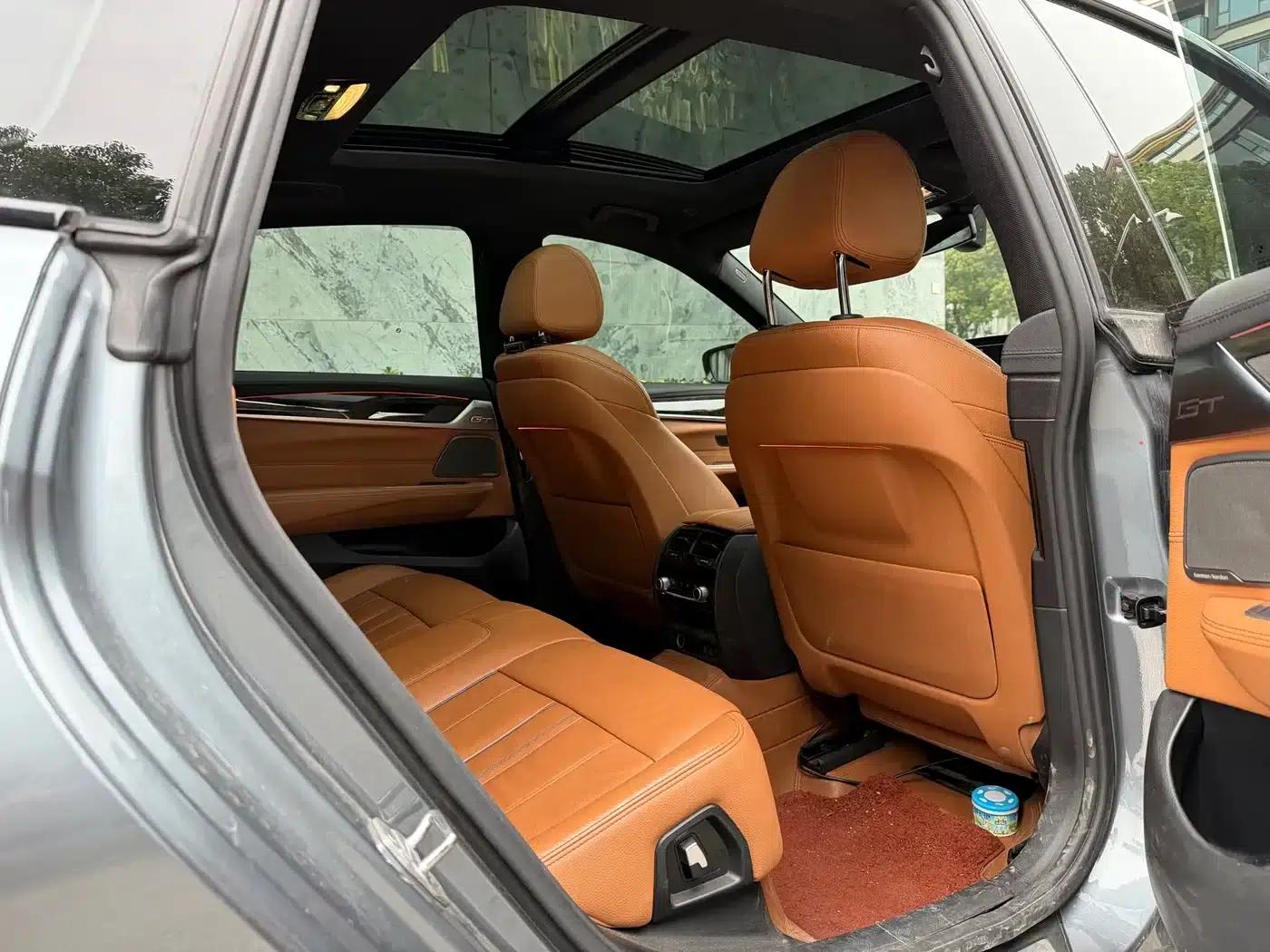 2020 BMW 6 Series GT 630i M Sport Package — миниатюра 11