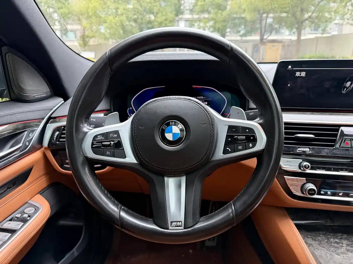 2020 BMW 6 Series GT 630i M Sport Package — миниатюра 14