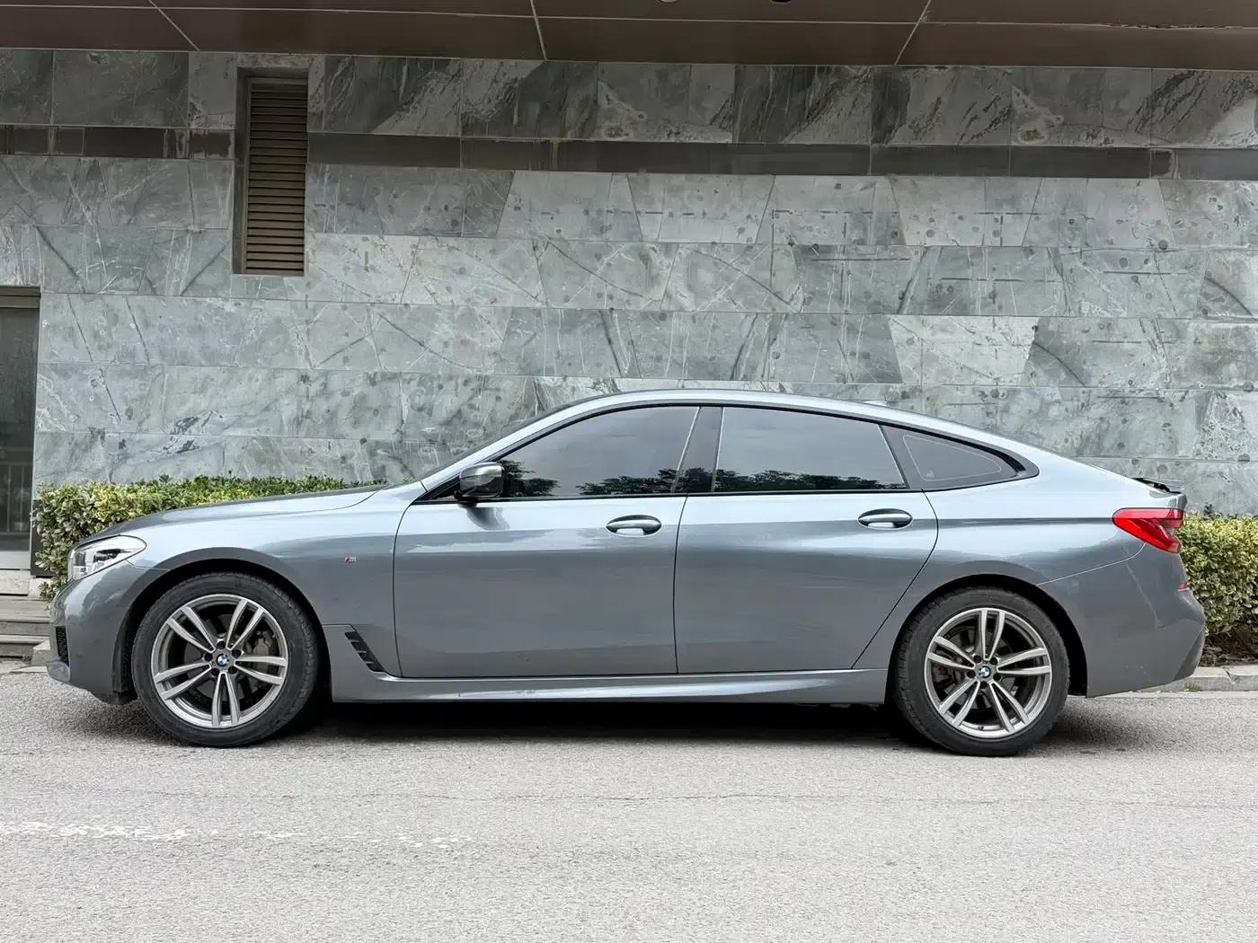 2020 BMW 6 Series GT 630i M Sport Package — миниатюра 7