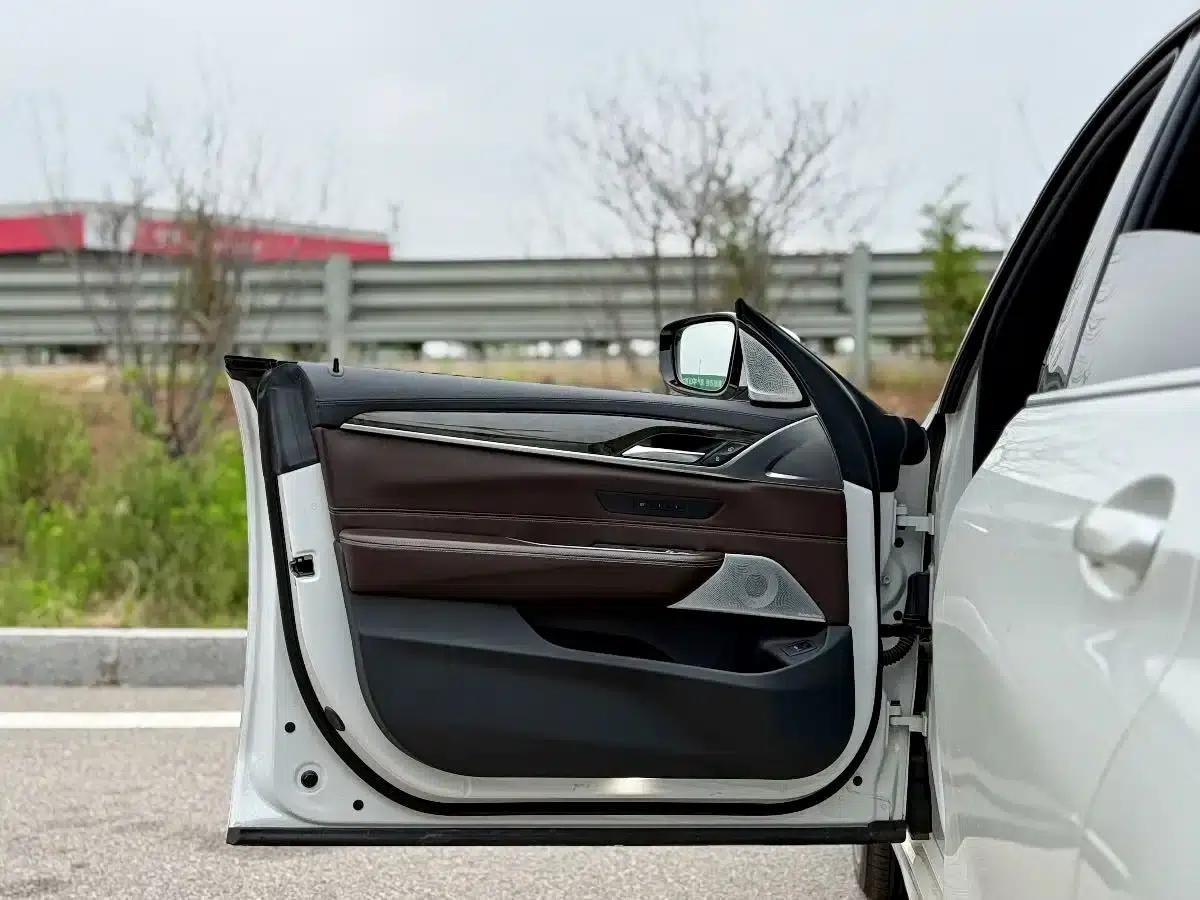 BMW 6 Series GT 2021 630i M Sport Grand Tourer — миниатюра 21