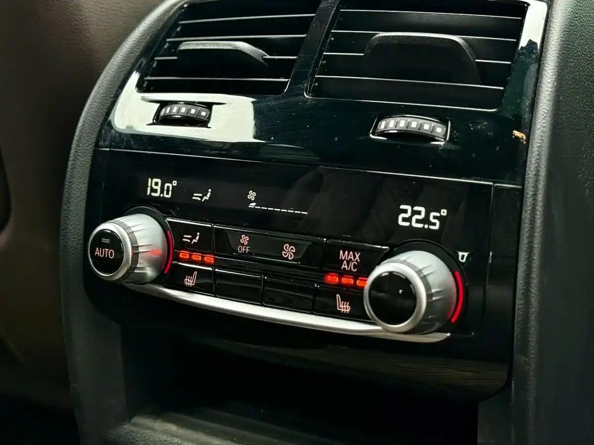 BMW 6 Series GT 2021 630i M Sport Grand Tourer — миниатюра 26
