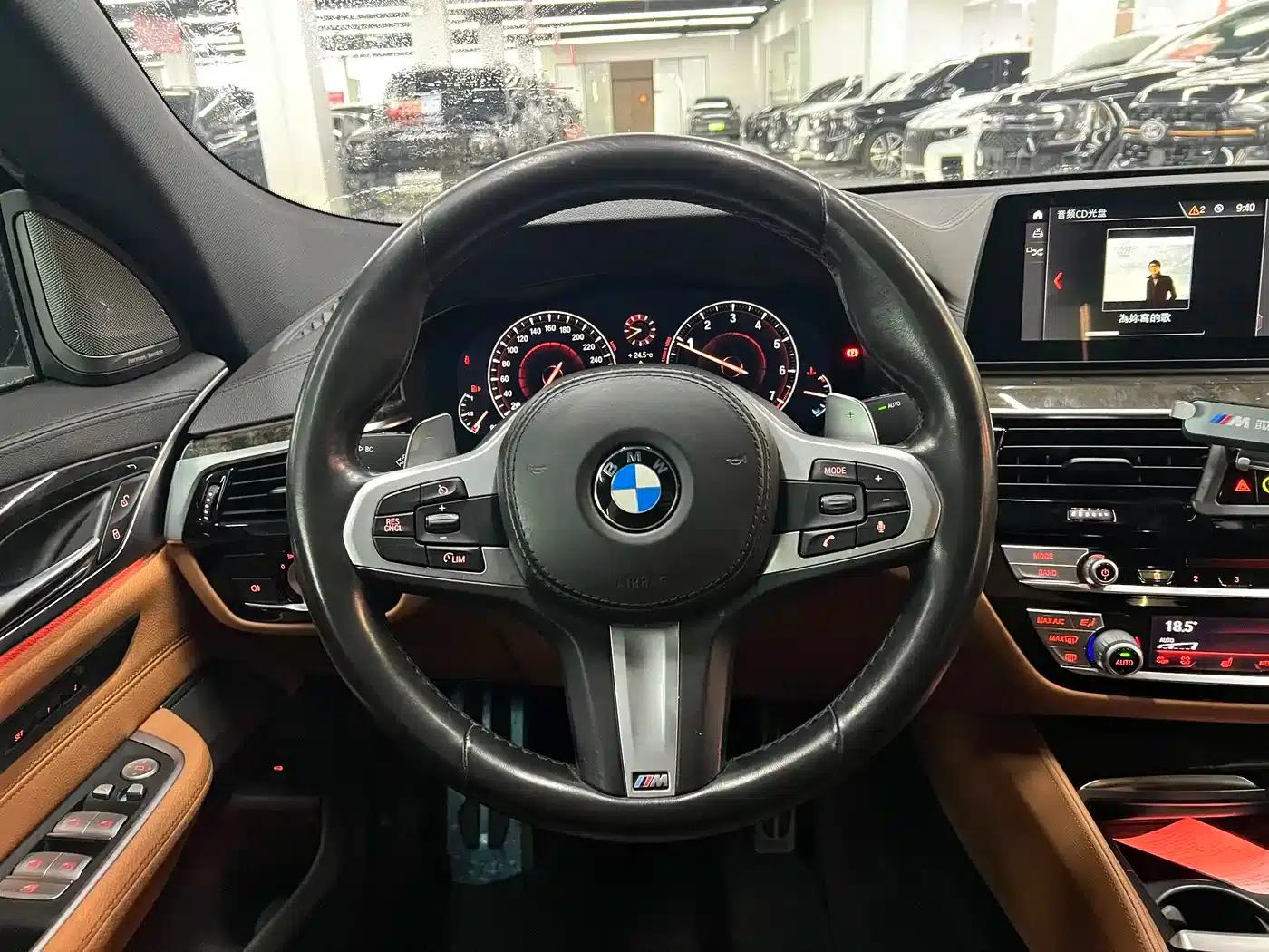 2019 BMW 6 Series GT 630i M Sport Package — миниатюра 9