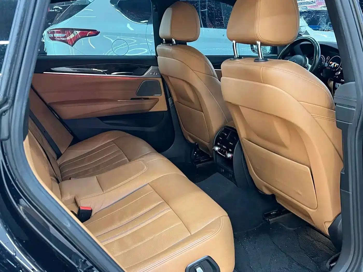2019 BMW 6 Series GT 630i M Sport Package — миниатюра 10