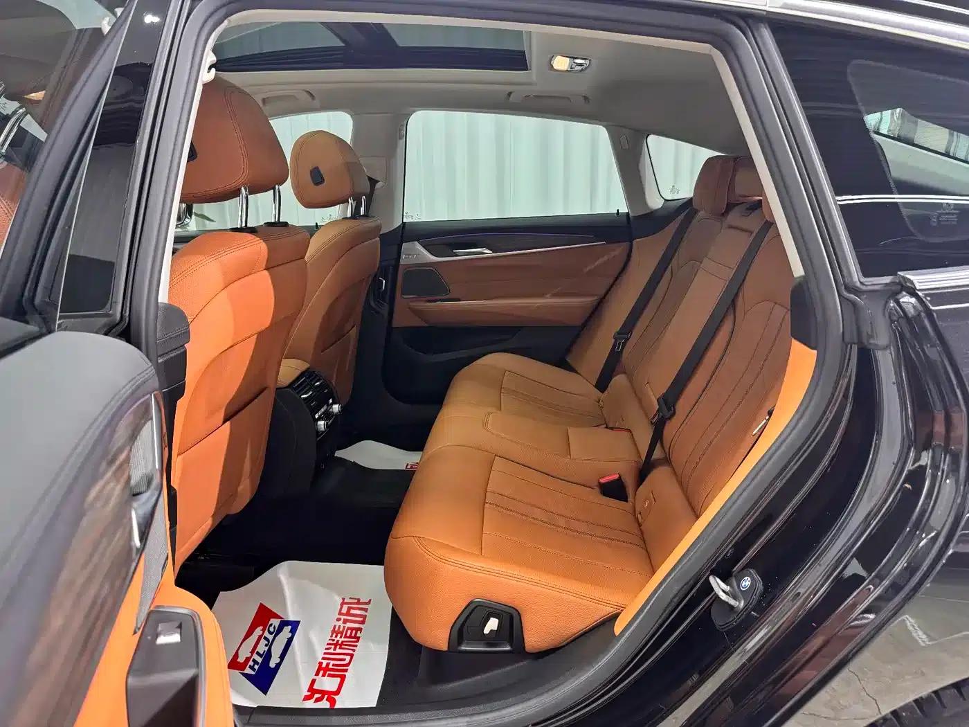 BMW 6 Series GT 2019 630i Luxury Design Package — миниатюра 8