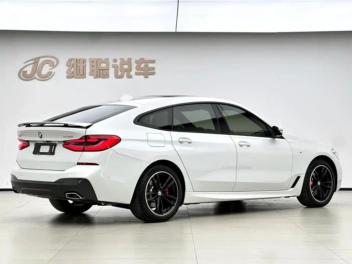 2019 BMW 6 Series GT 630i M Sport Package — миниатюра 2