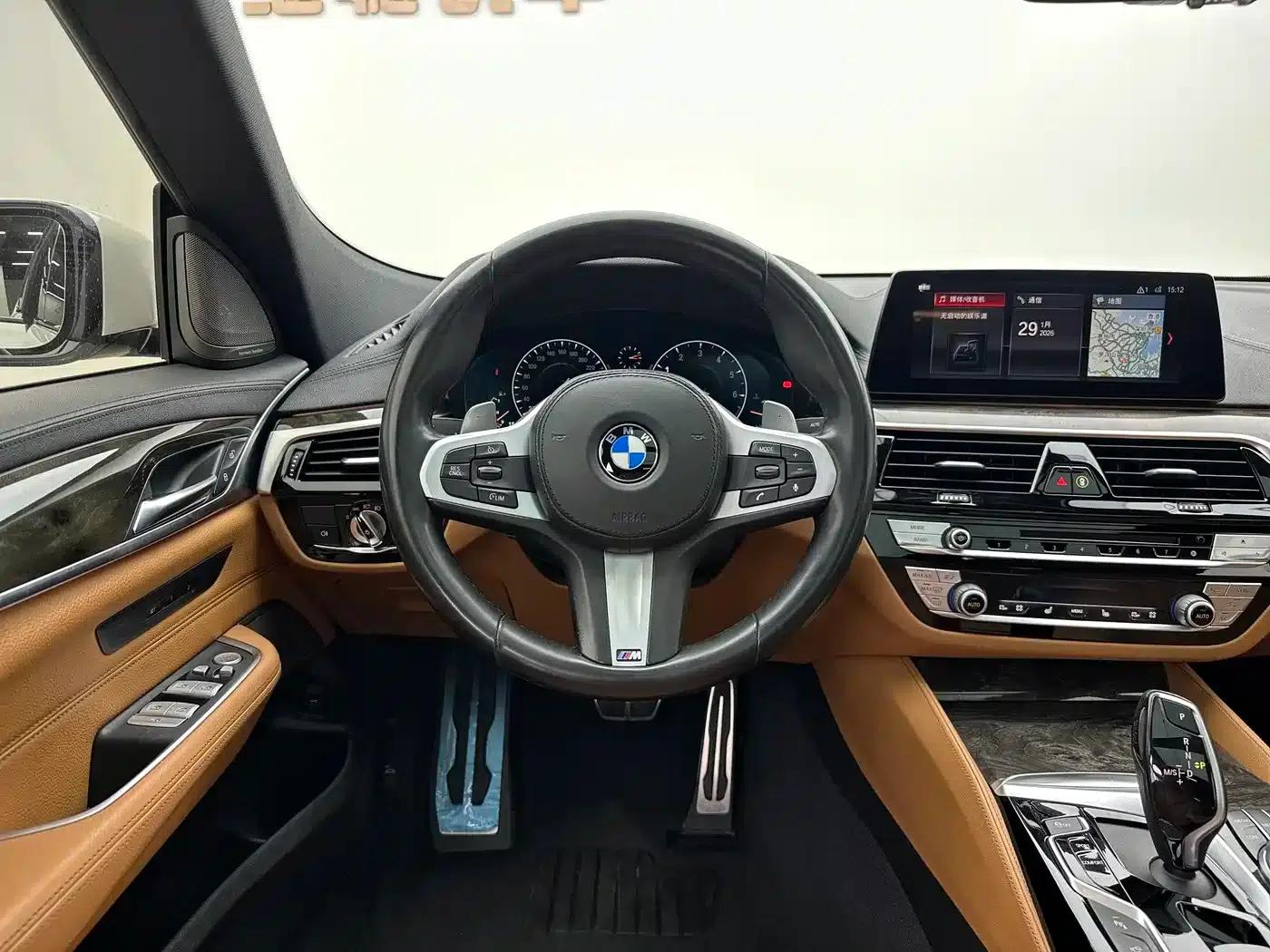 2019 BMW 6 Series GT 630i M Sport Package — миниатюра 8
