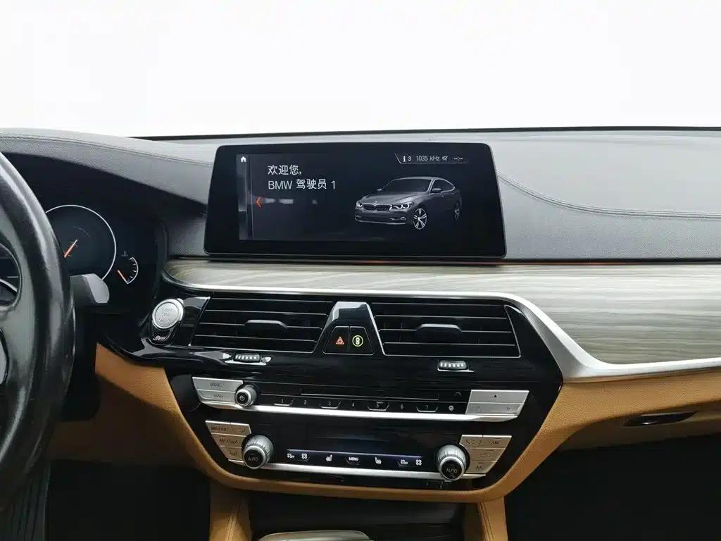 BMW 6 Series GT 2019 630i Luxury Design Package — миниатюра 12
