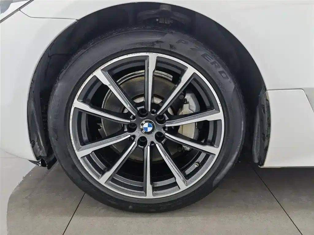 BMW 6 Series GT 2019 630i Luxury Design Package — миниатюра 17