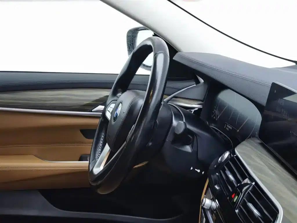 BMW 6 Series GT 2019 630i Luxury Design Package — миниатюра 22