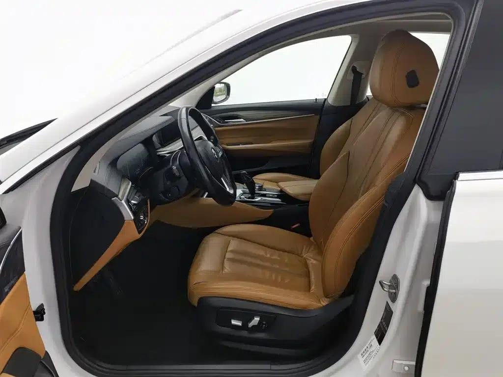 BMW 6 Series GT 2019 630i Luxury Design Package — миниатюра 10