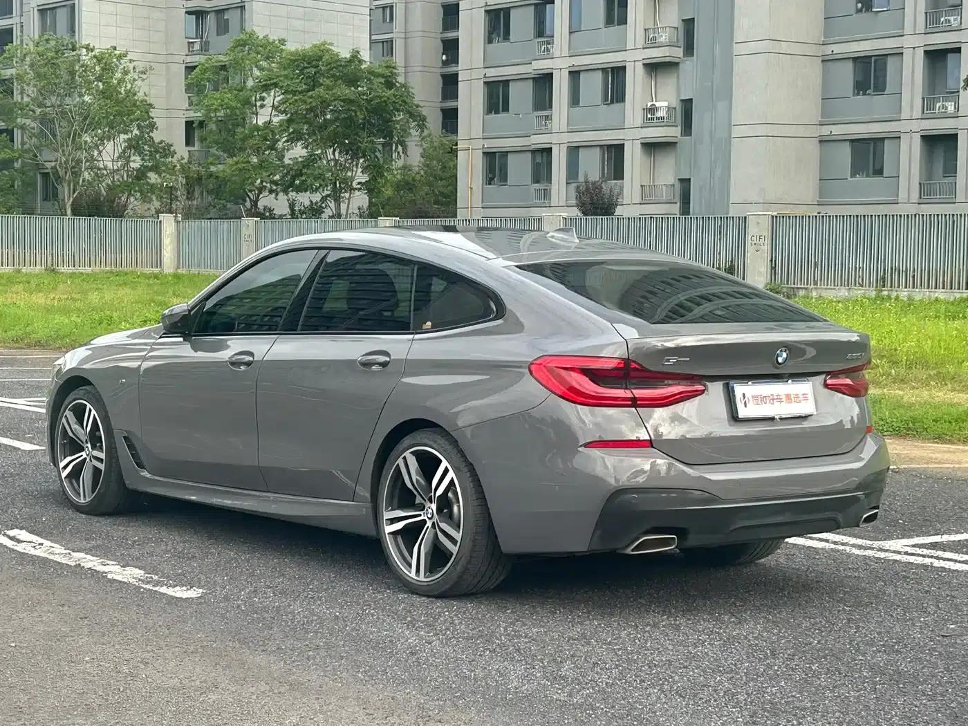 2022 BMW 6 Series GT 630i M Sport Package — миниатюра 7