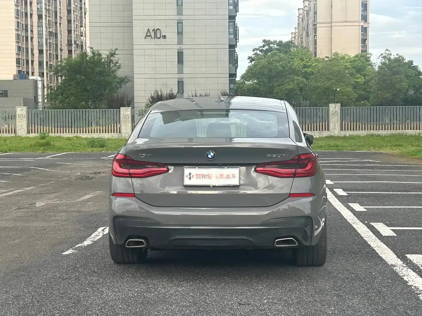 2022 BMW 6 Series GT 630i M Sport Package — миниатюра 8