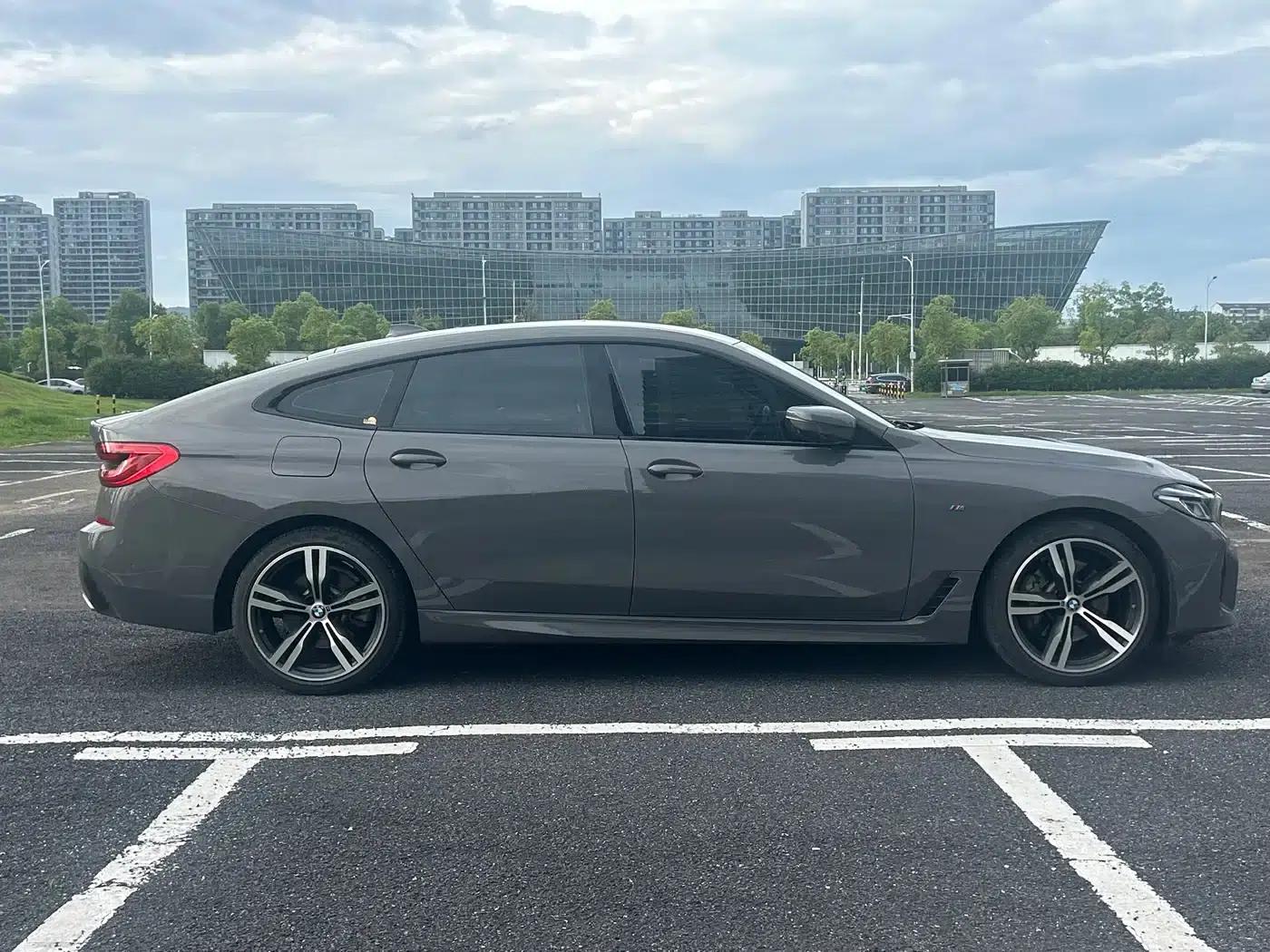 2022 BMW 6 Series GT 630i M Sport Package — миниатюра 10