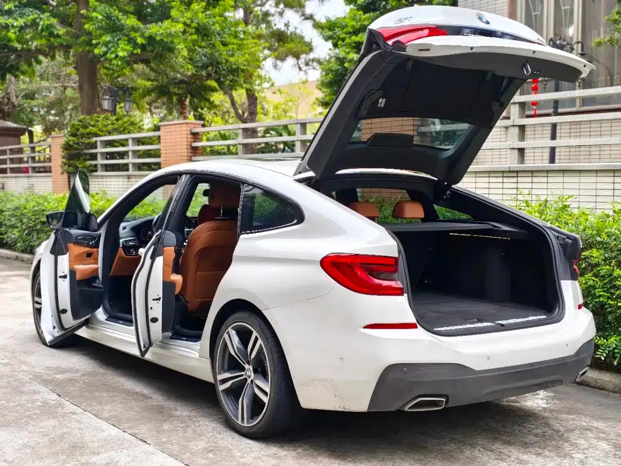 2021 BMW 6 Series GT 630i M Sport Package — миниатюра 7
