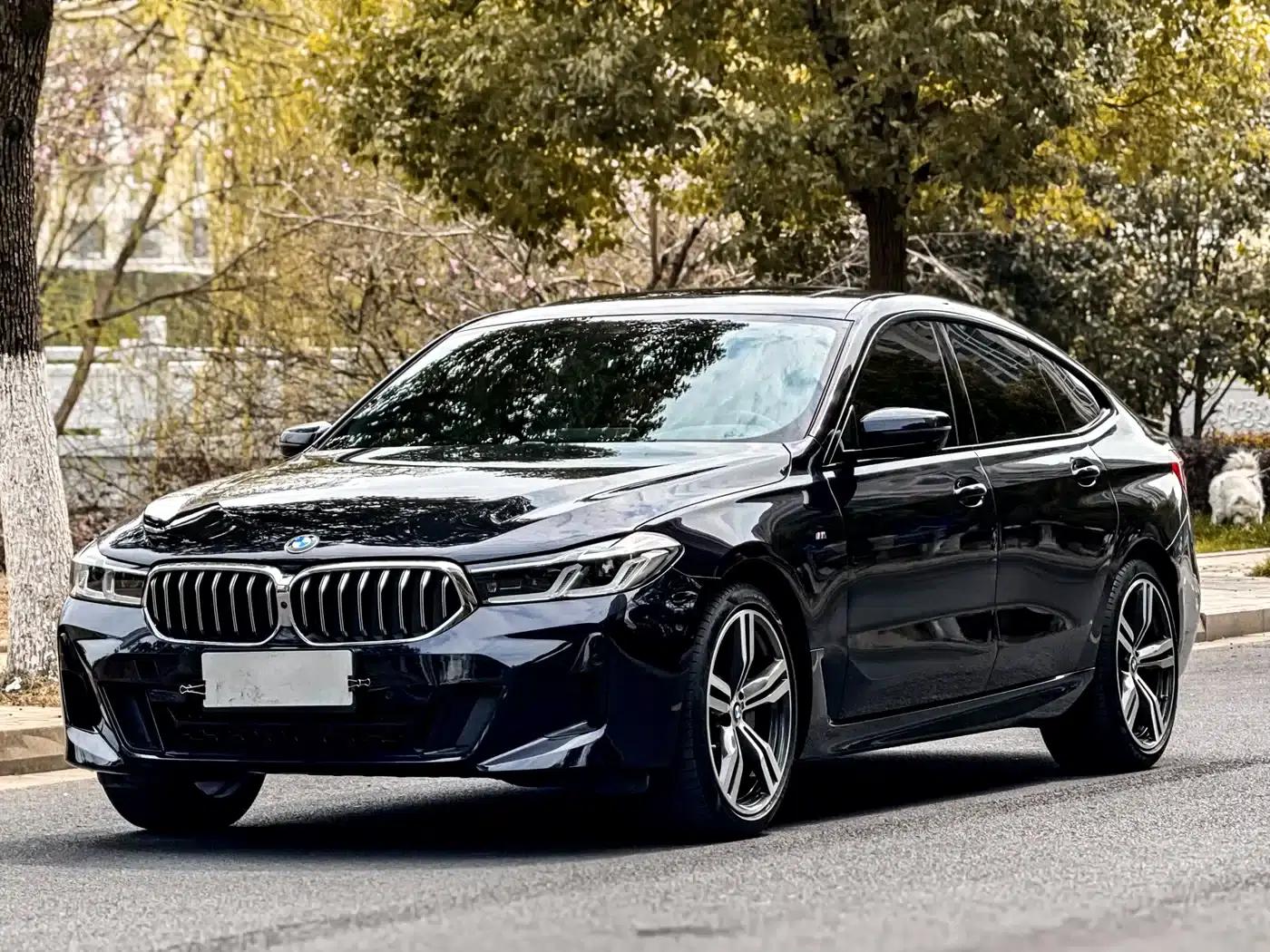 2022 BMW 6 Series GT 630i M Sport Package — миниатюра 1