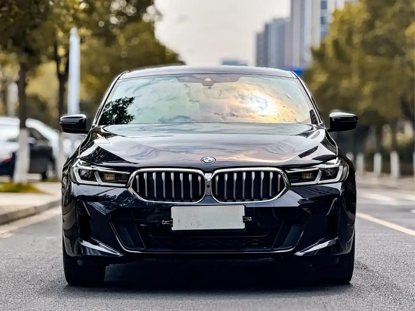 2022 BMW 6 Series GT 630i M Sport Package — миниатюра 2