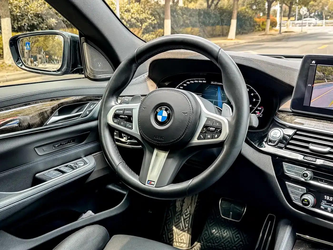2022 BMW 6 Series GT 630i M Sport Package — миниатюра 20