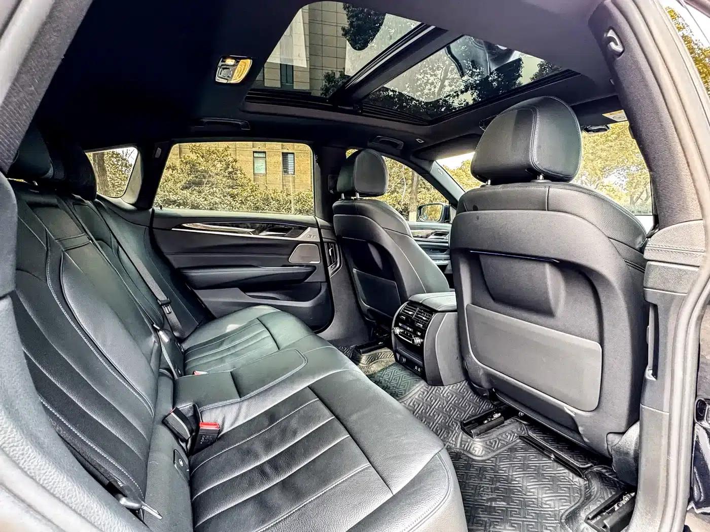 2022 BMW 6 Series GT 630i M Sport Package — миниатюра 23