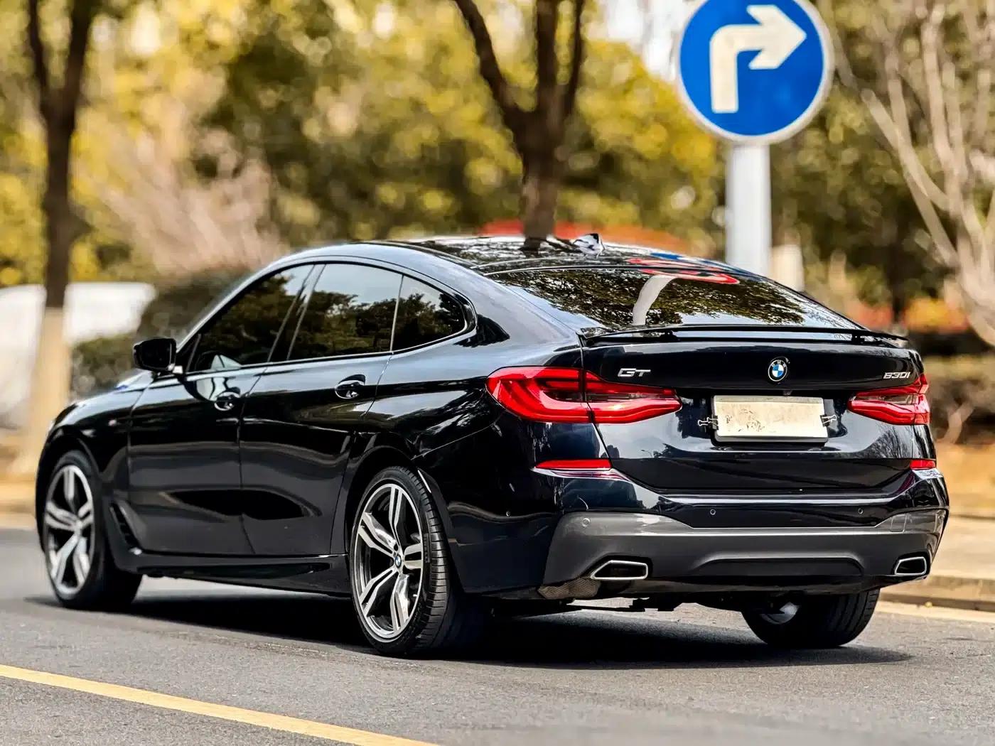 2022 BMW 6 Series GT 630i M Sport Package — миниатюра 6