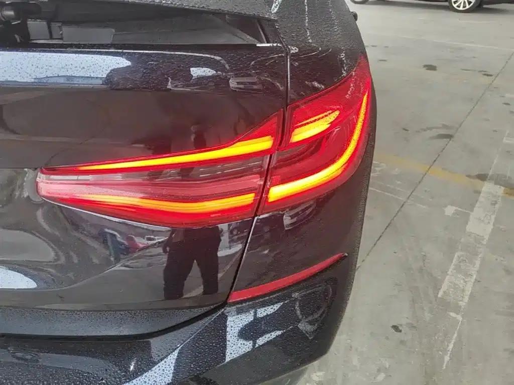 2019 BMW 6 Series GT 630i M Sport Package — миниатюра 8