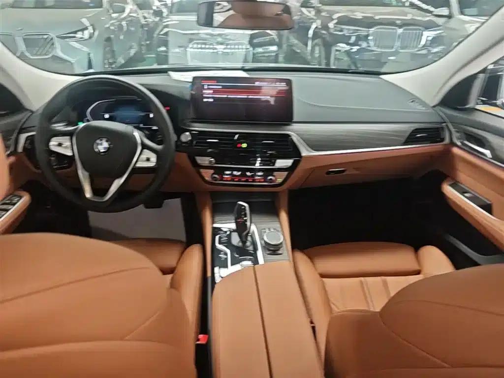2022 BMW 6 Series GT 630i Luxury Design Package — миниатюра 16