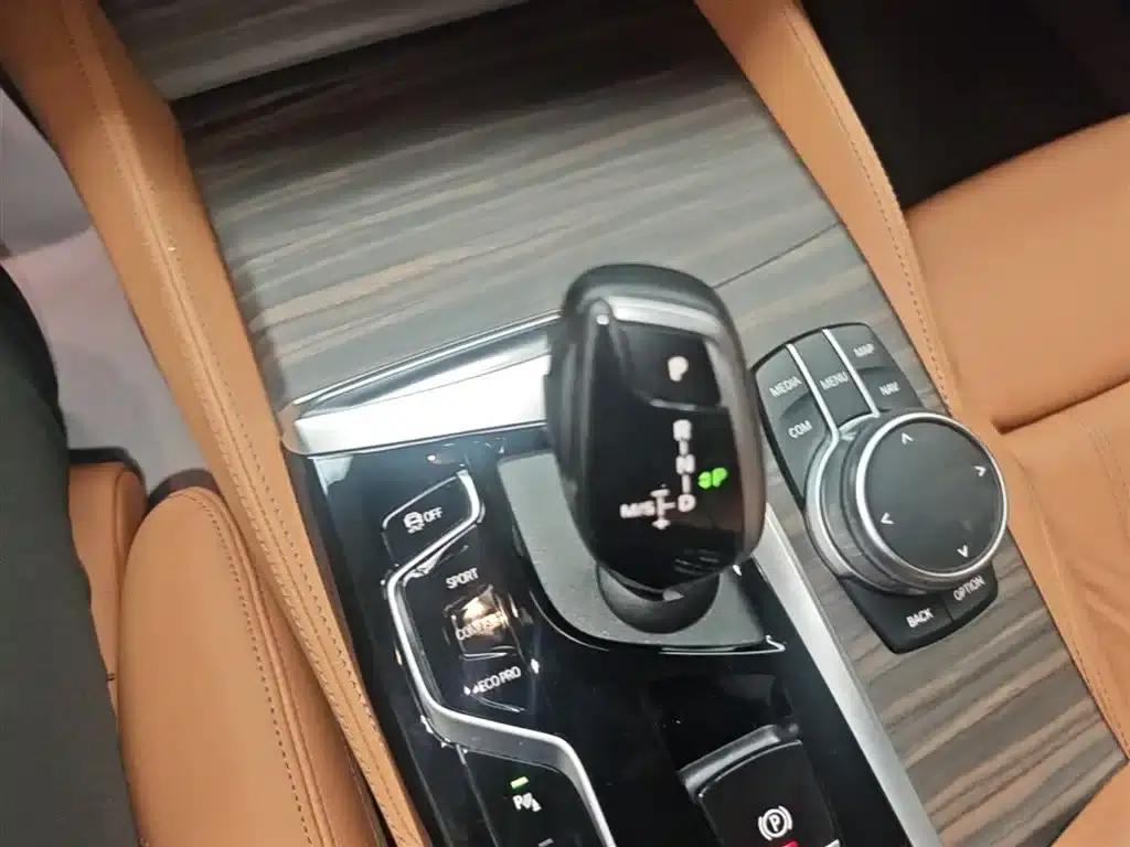 2022 BMW 6 Series GT 630i Luxury Design Package — миниатюра 21