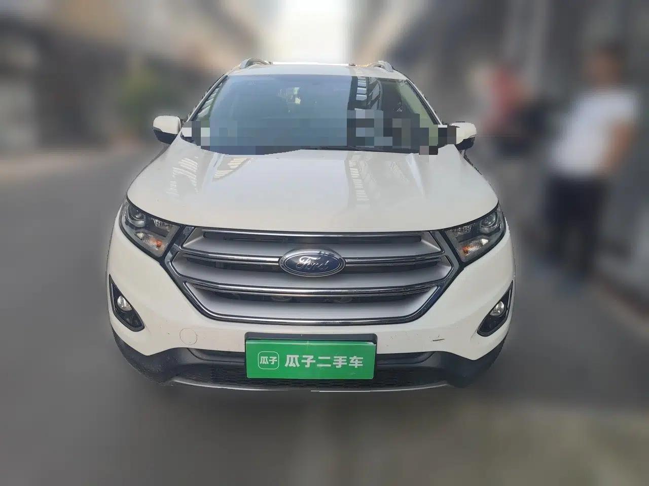 Ford Edge 2016 EcoBoost 245 Two-Wheel-Drive Titanium 5-Seater — миниатюра 2
