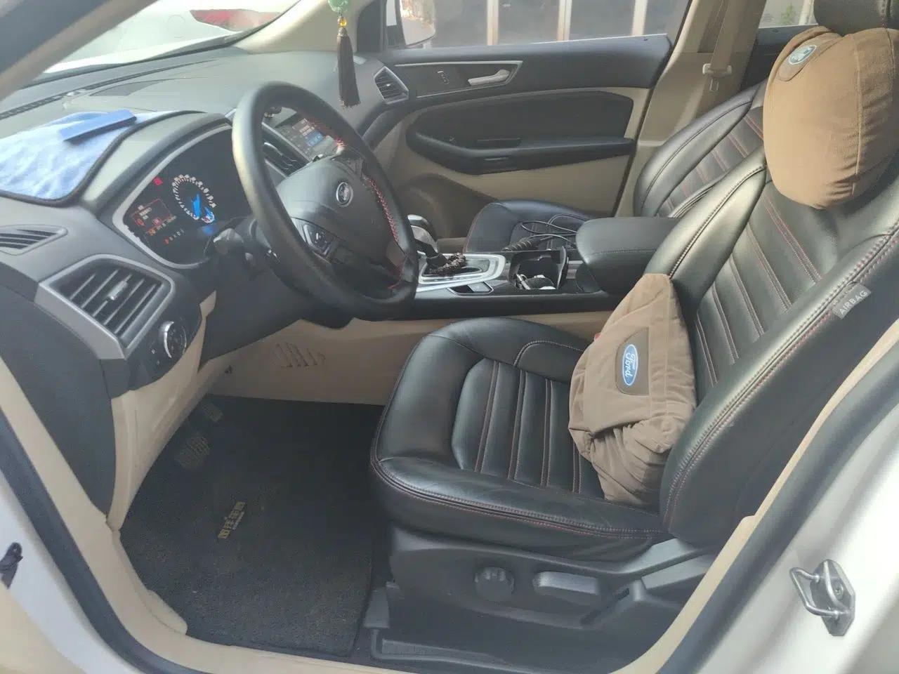 Ford Edge 2016 EcoBoost 245 Two-Wheel-Drive Titanium 5-Seater — миниатюра 16