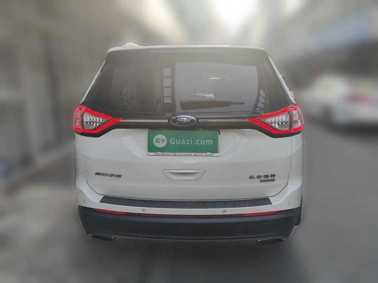 Ford Edge 2016 EcoBoost 245 Two-Wheel-Drive Titanium 5-Seater — миниатюра 5