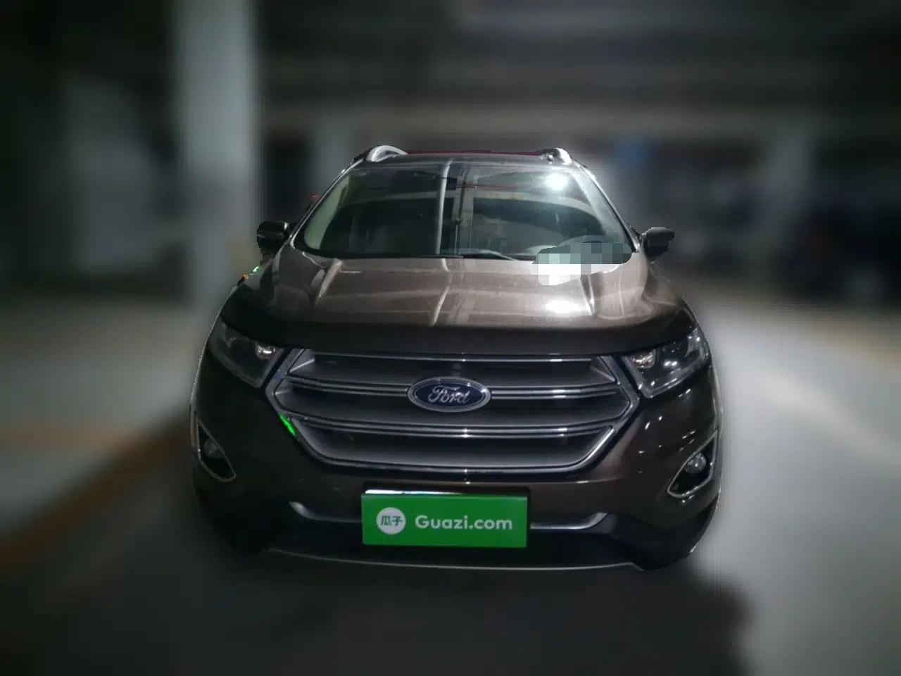 Ford Edge 2016 EcoBoost 245 Two-Wheel-Drive Titanium 7-Seater — миниатюра 2