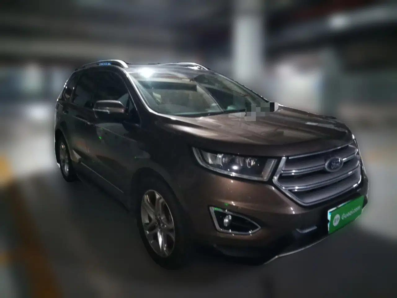Ford Edge 2016 EcoBoost 245 Two-Wheel-Drive Titanium 7-Seater — миниатюра 3