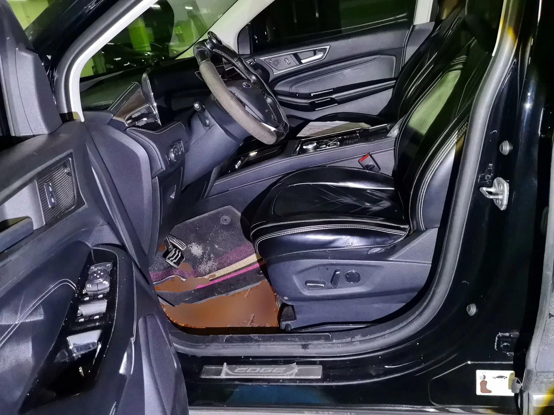 Ford Edge 2021 PLUS EcoBoost 245 Two-Wheel-Drive Titanium 7-Seater — миниатюра 17