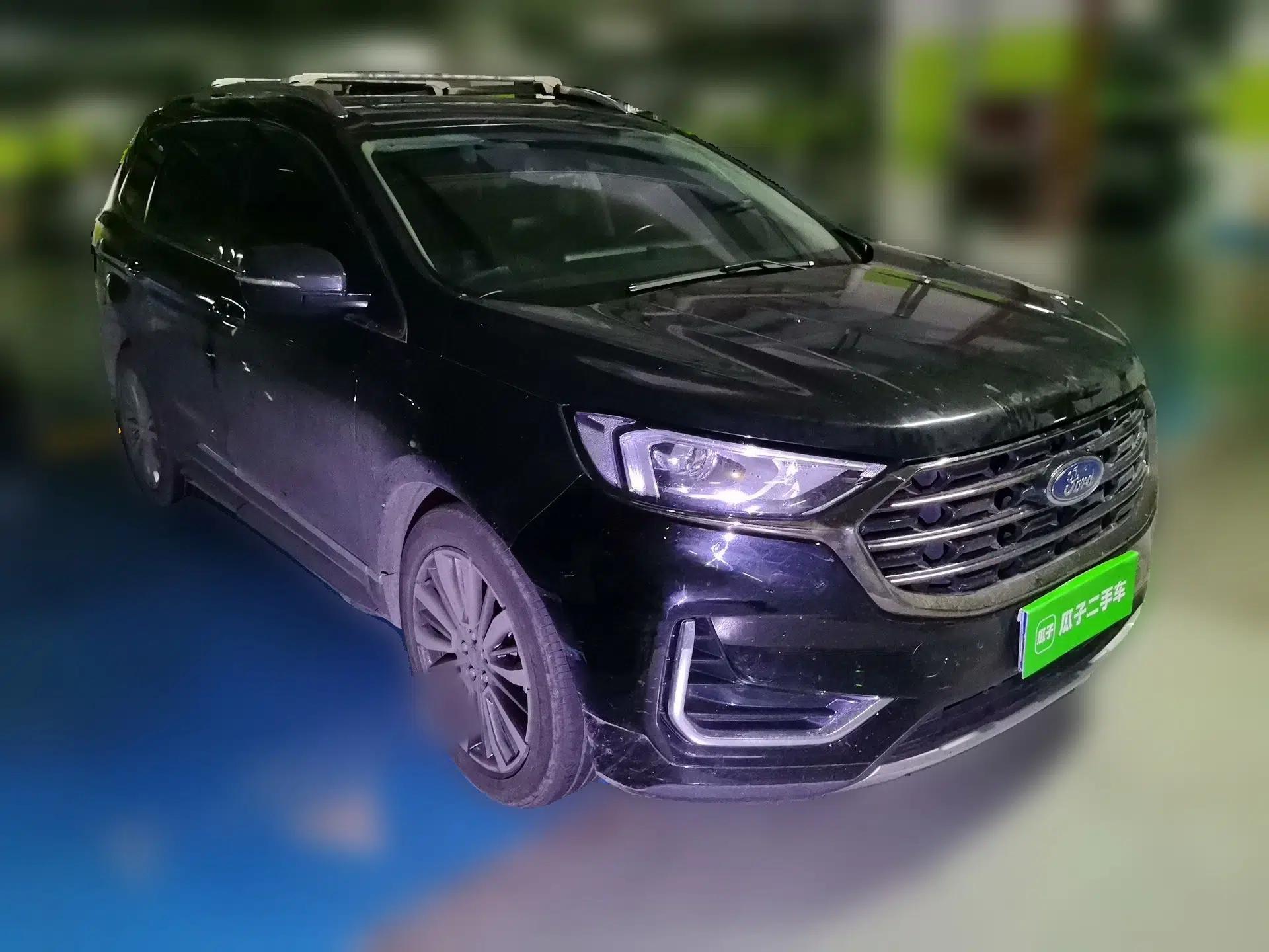 Ford Edge 2021 PLUS EcoBoost 245 Two-Wheel-Drive Titanium 7-Seater — миниатюра 3