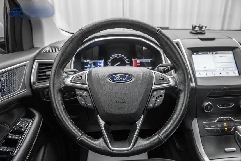 Ford Edge 2016 EcoBoost 245 Four-Wheel Drive Titanium Edition 7-Seater — миниатюра 17