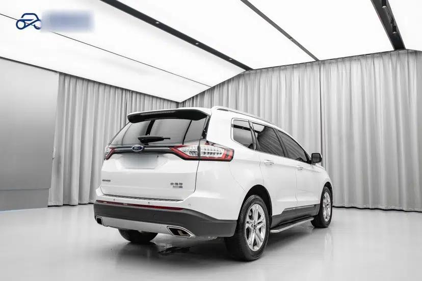 Ford Edge 2016 EcoBoost 245 Four-Wheel Drive Titanium Edition 7-Seater — миниатюра 8