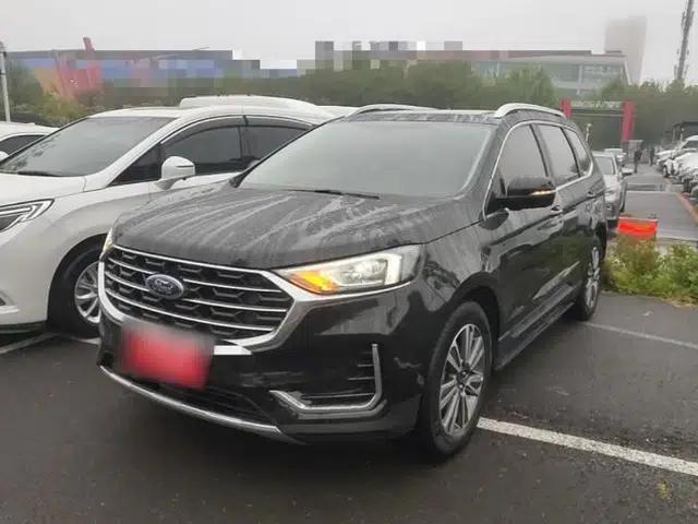 Ford Edge 2021 PLUS EcoBoost 245 Two-Wheel-Drive Platinum Edition 5 Seats