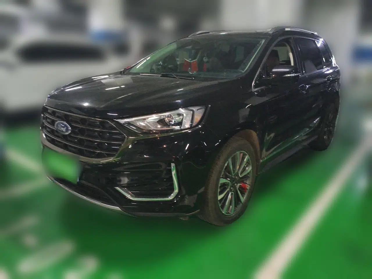 Ford Edge 2021 PLUS EcoBoost 245 Two-Wheel-Drive Titanium 7-Seater — миниатюра 1