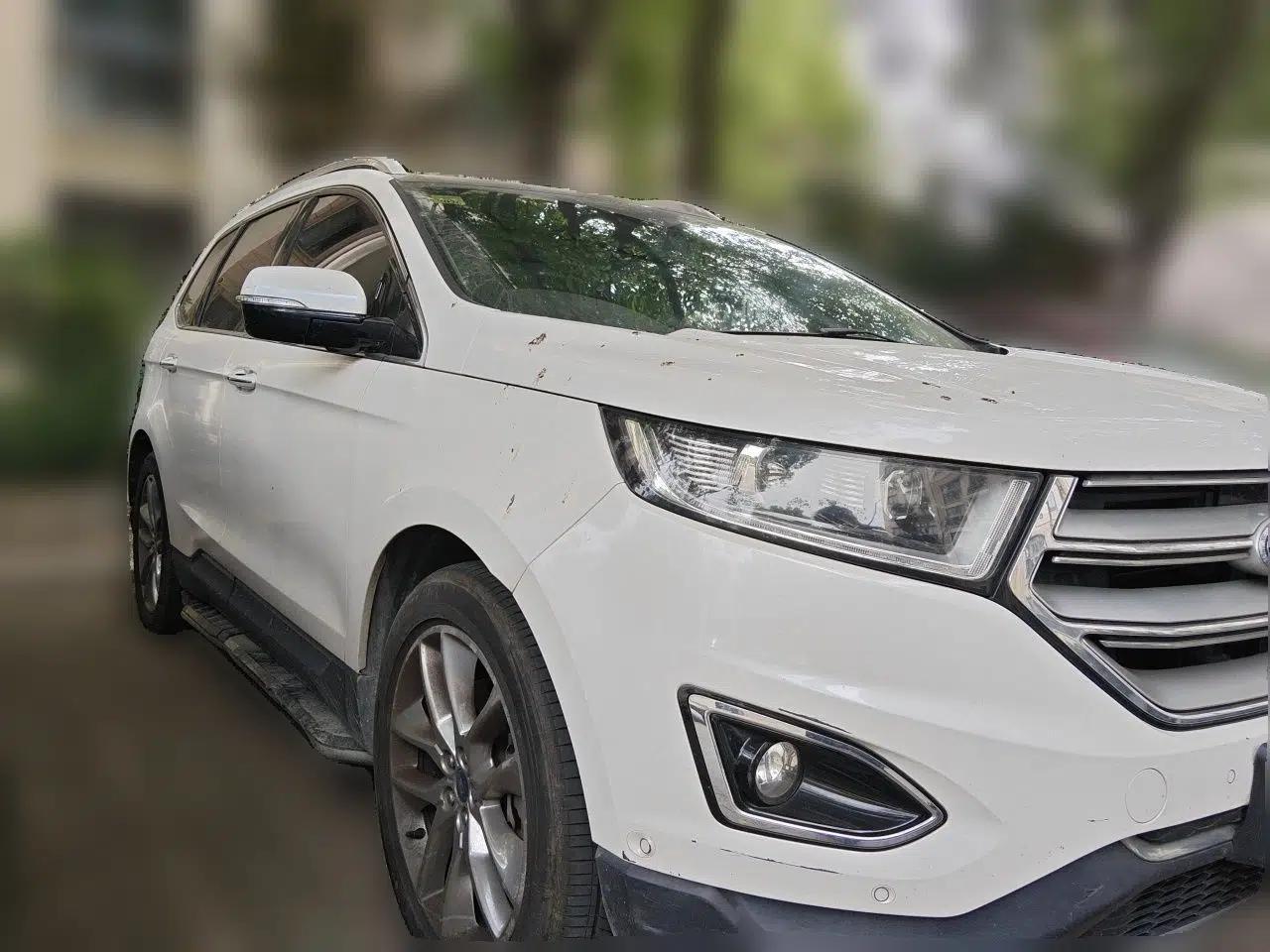 Ford Edge 2017 EcoBoost 245 Four-Wheel-Drive Flagship 7-Seater — миниатюра 3