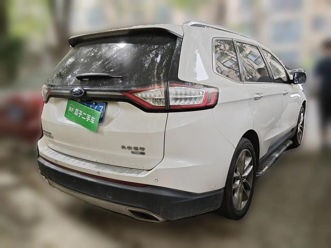 Ford Edge 2017 EcoBoost 245 Four-Wheel-Drive Flagship 7-Seater — миниатюра 6
