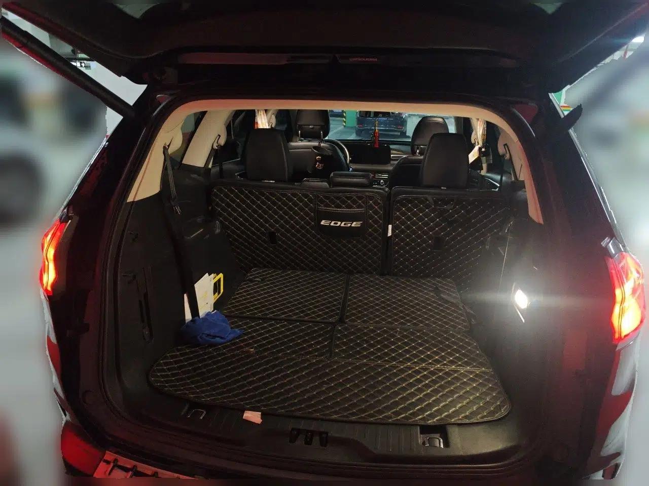 Ford Edge 2021 PLUS EcoBoost 245 Two-Wheel-Drive Titanium 7-Seater — миниатюра 20