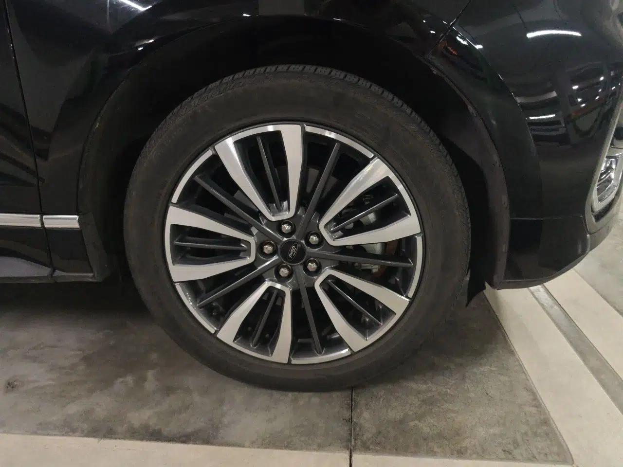 Ford Edge 2021 PLUS EcoBoost 245 Two-Wheel-Drive Titanium 7-Seater — миниатюра 8