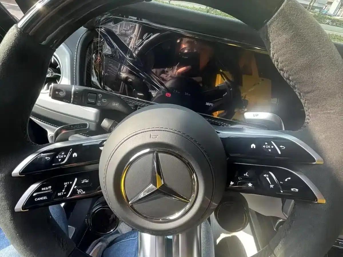 2025 Mercedes-Benz G-Class AMG 63 — миниатюра 3